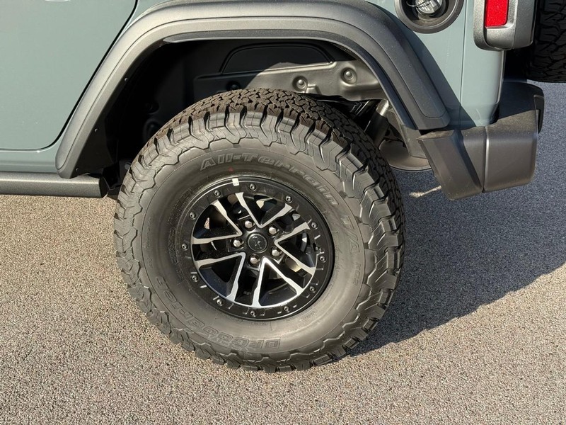 Jeep Wrangler Vehicle Image 05