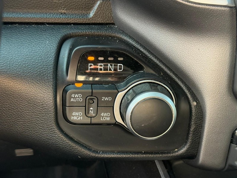 Ram 1500 Vehicle Image 25