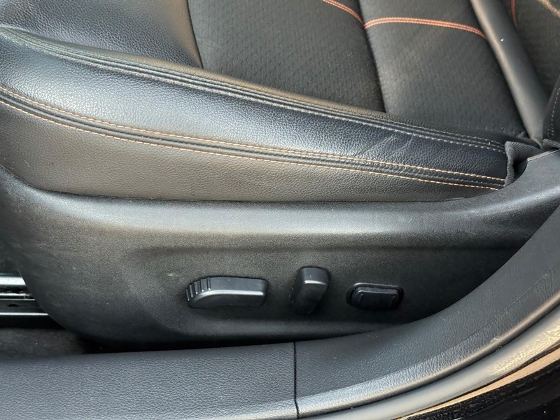 Nissan Altima Vehicle Image 23