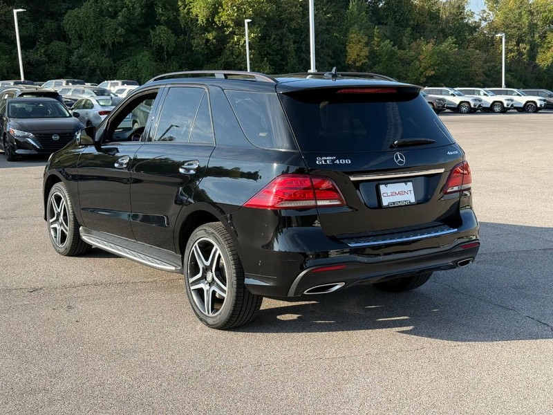Mercedes-Benz GLE Vehicle Image 04