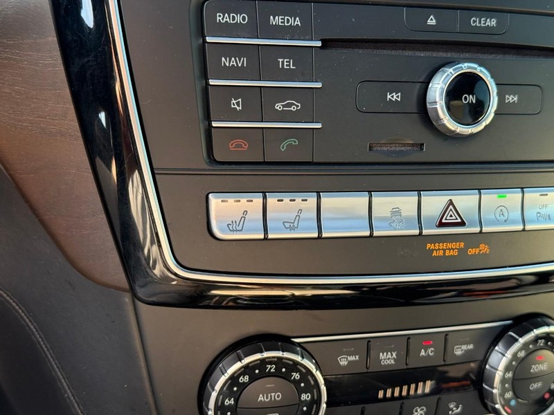 Mercedes-Benz GLE Vehicle Image 27