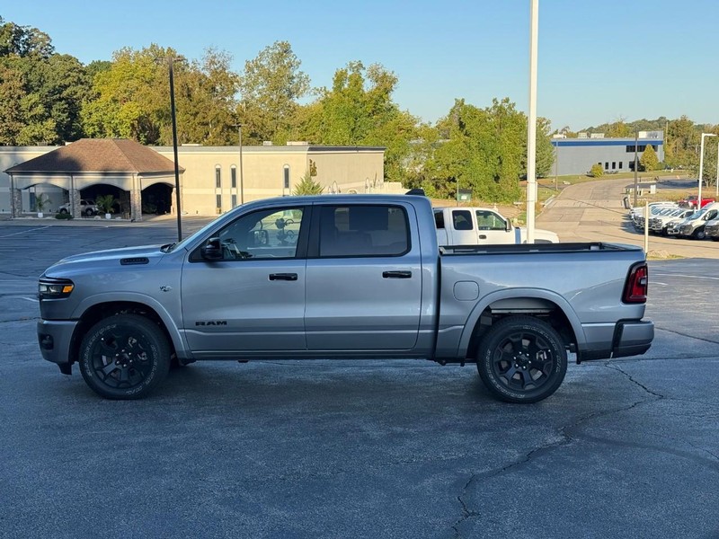 Ram 1500 Vehicle Image 03