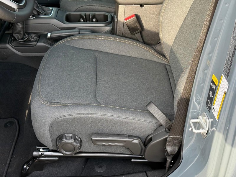 Jeep Wrangler Vehicle Image 14
