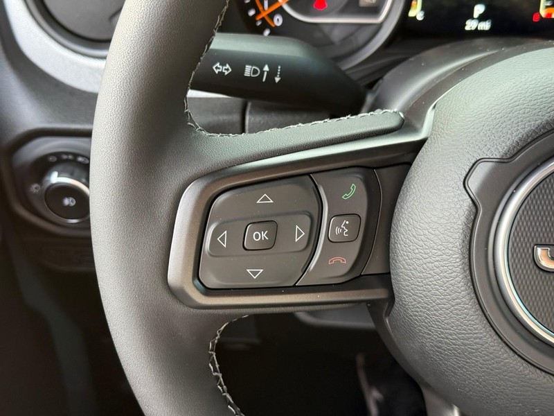 Jeep Wrangler Vehicle Image 15