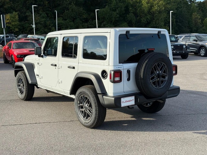 Jeep Wrangler Vehicle Image 04