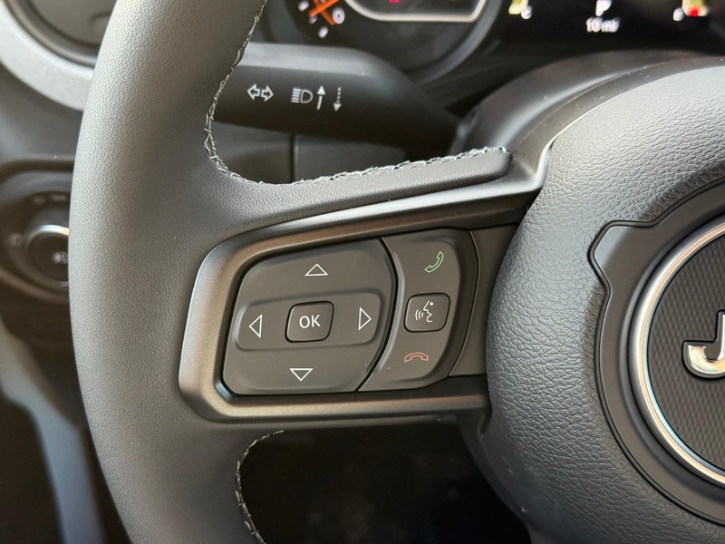Jeep Wrangler Vehicle Image 15