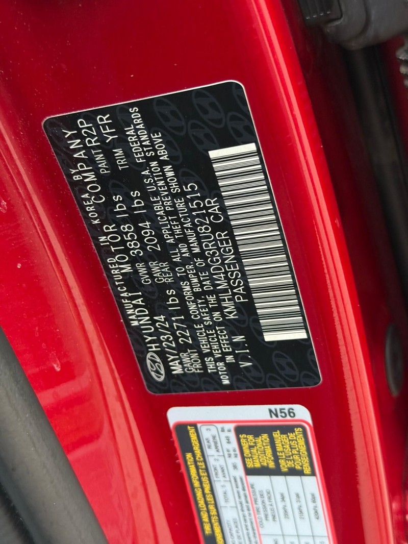 Hyundai Elantra Vehicle Image 27