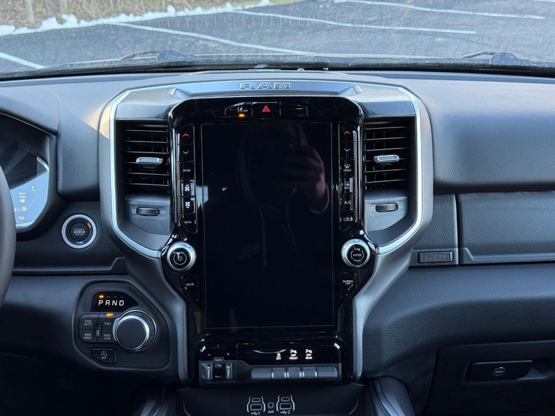 Ram 1500 Vehicle Image 11