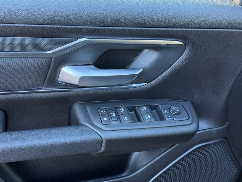 Ram 1500 Vehicle Image 13