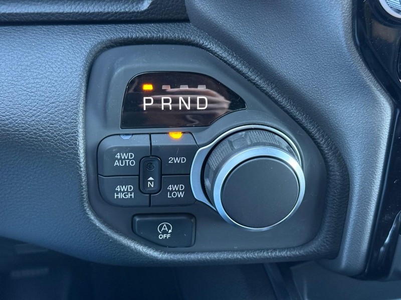 Ram 1500 Vehicle Image 18