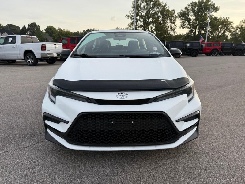 Toyota Corolla Vehicle Image 12