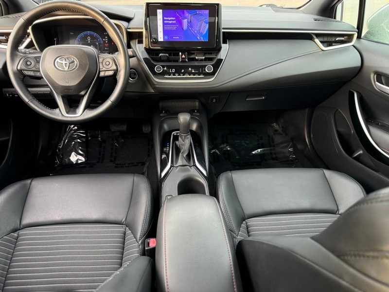 Toyota Corolla Vehicle Image 14