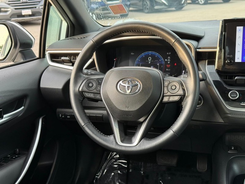 Toyota Corolla Vehicle Image 15