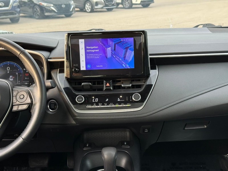 Toyota Corolla Vehicle Image 16