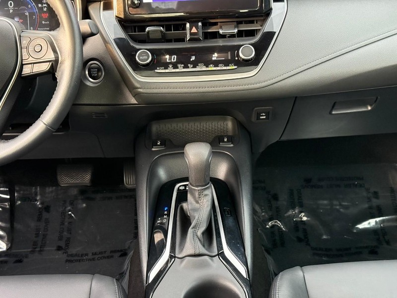 Toyota Corolla Vehicle Image 17