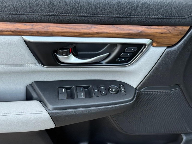 Honda CR-V Vehicle Image 21