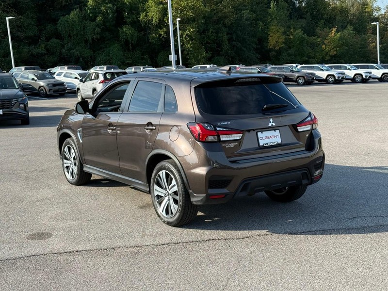 Mitsubishi Outlander Sport Vehicle Image 04