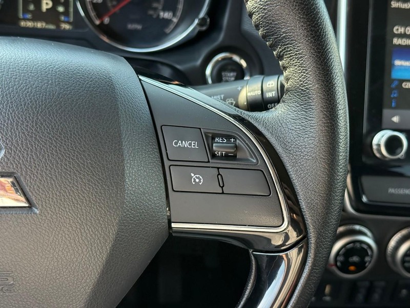 Mitsubishi Outlander Sport Vehicle Image 25