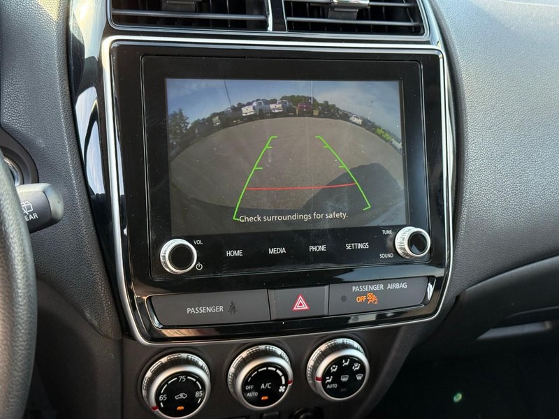 Mitsubishi Outlander Sport Vehicle Image 28