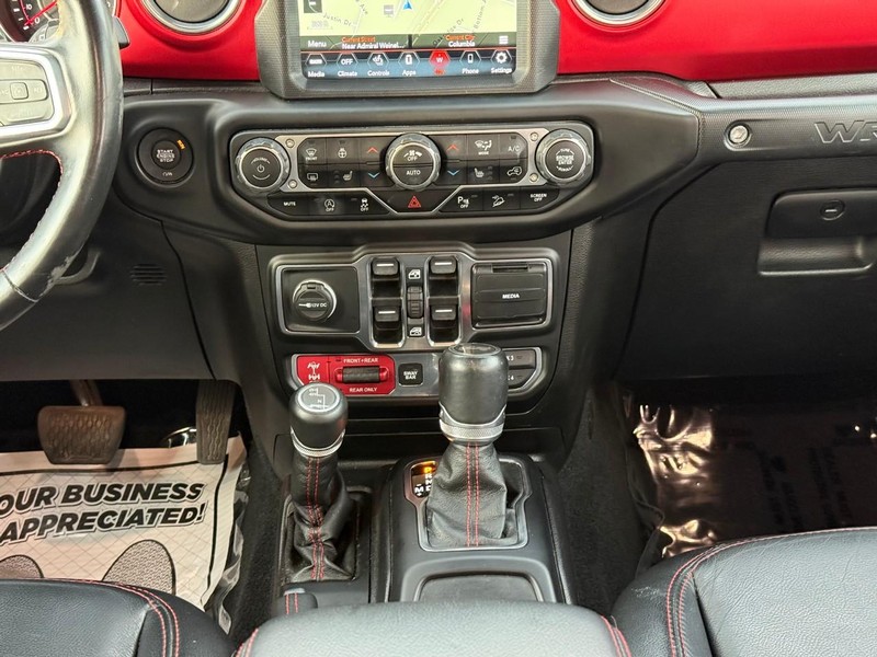 Jeep Wrangler Unlimited Vehicle Image 17
