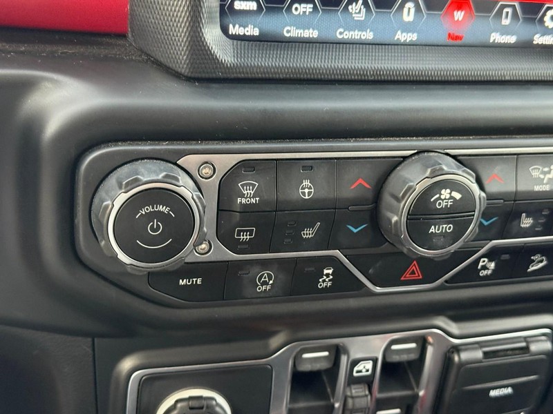 Jeep Wrangler Unlimited Vehicle Image 21