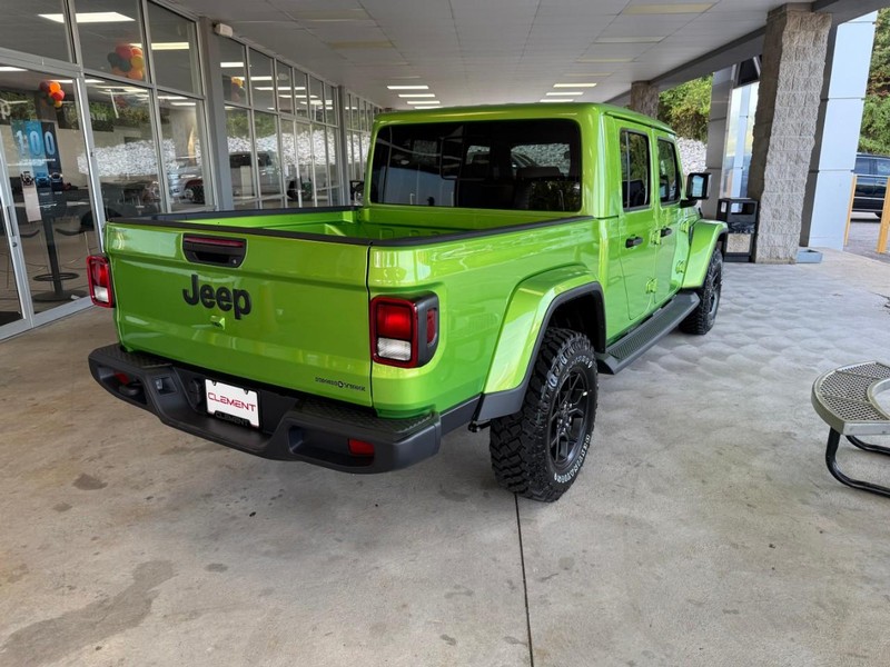 Jeep Gladiator Vehicle Image 04