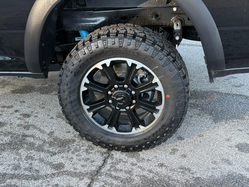 Ram 2500 Vehicle Full-screen Gallery Image 4