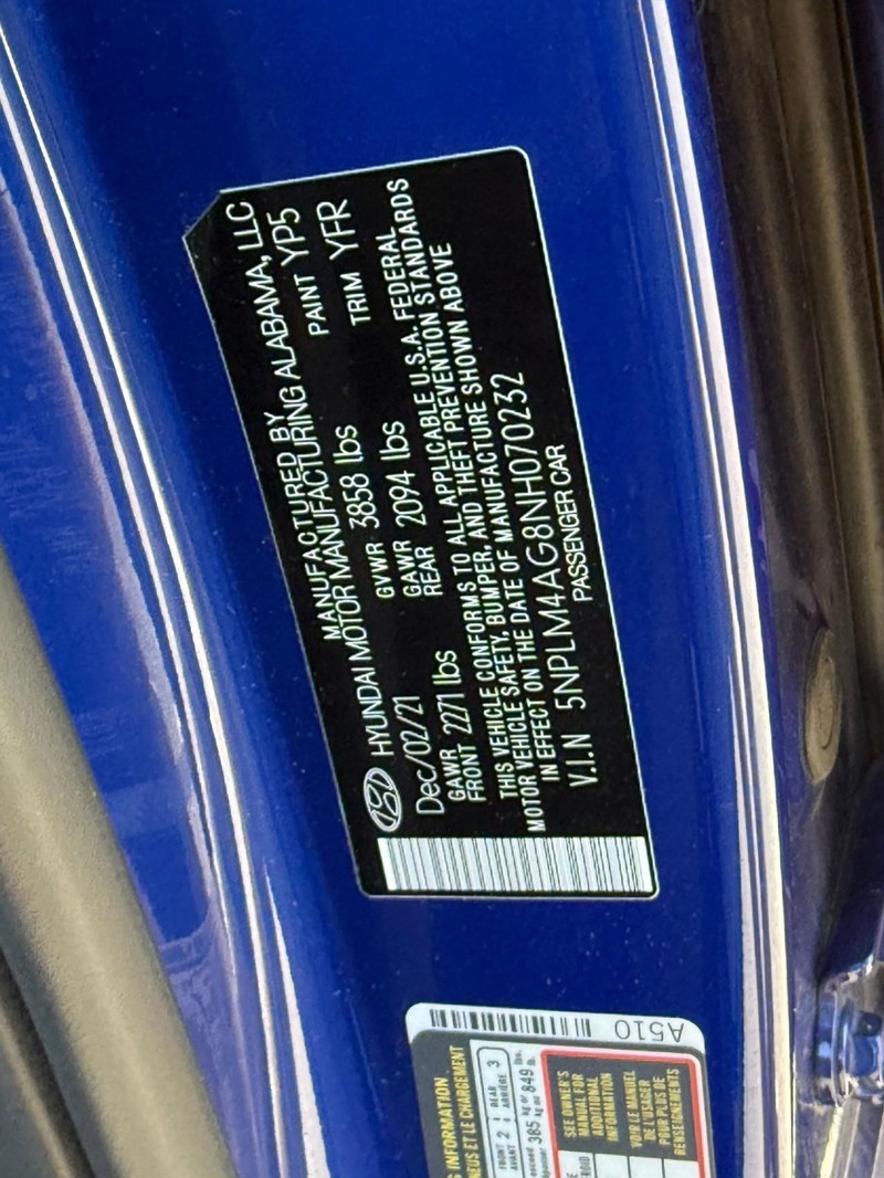 Hyundai Elantra Vehicle Image 26