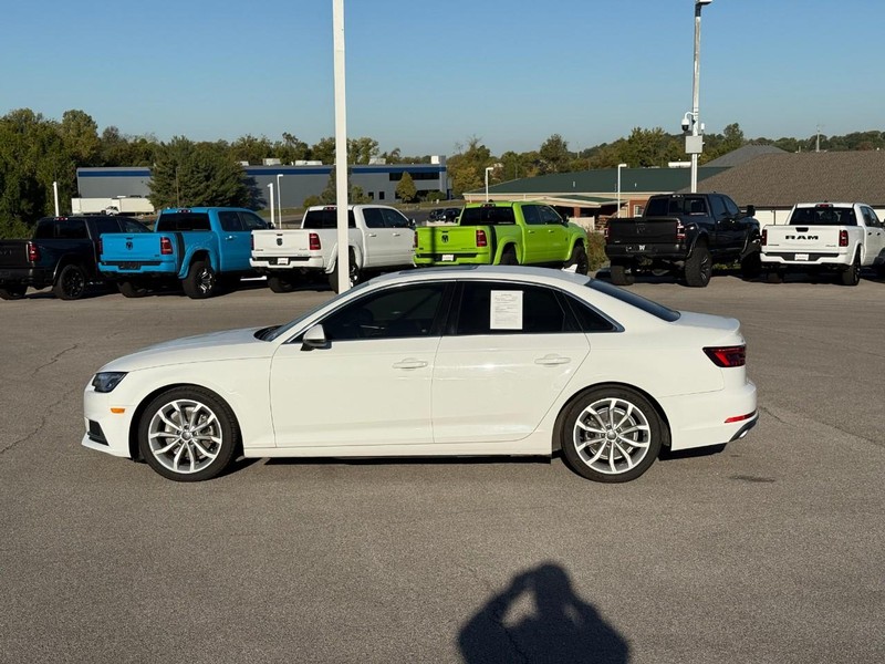 Audi A4 Vehicle Image 03