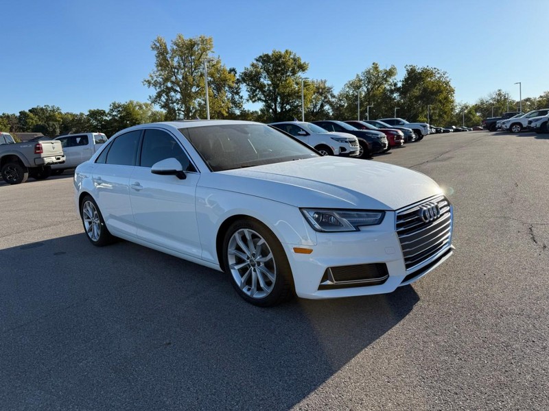 Audi A4 Vehicle Image 12