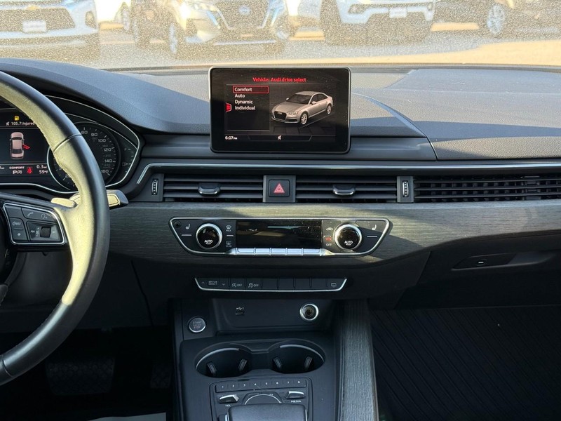 Audi A4 Vehicle Image 17