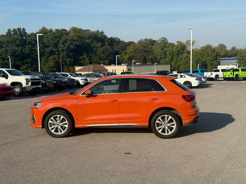Audi Q3 Vehicle Image 03