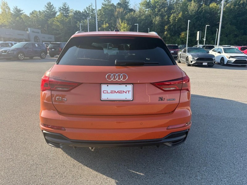 Audi Q3 Vehicle Image 08
