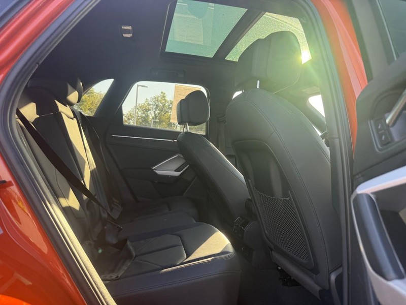 Audi Q3 Vehicle Image 12