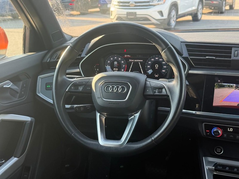 Audi Q3 Vehicle Image 14