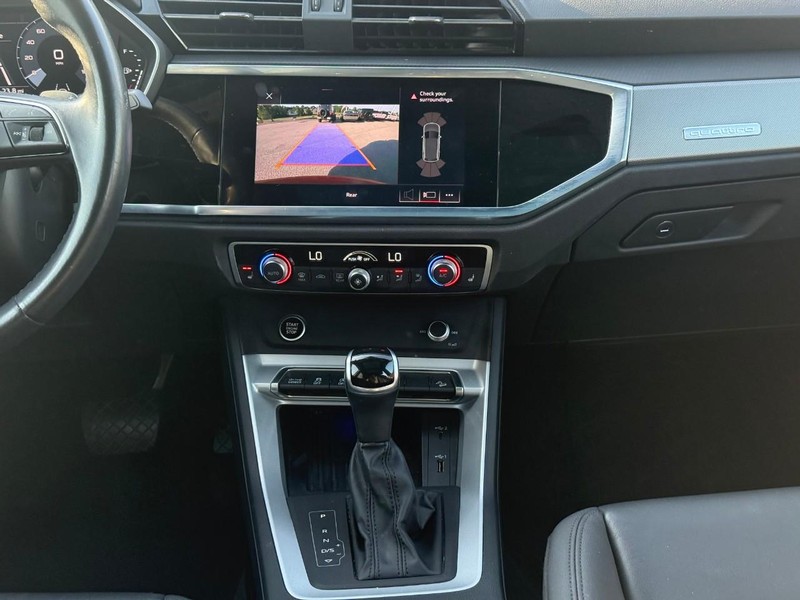 Audi Q3 Vehicle Image 16