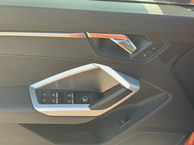 Audi Q3 Vehicle Image 18