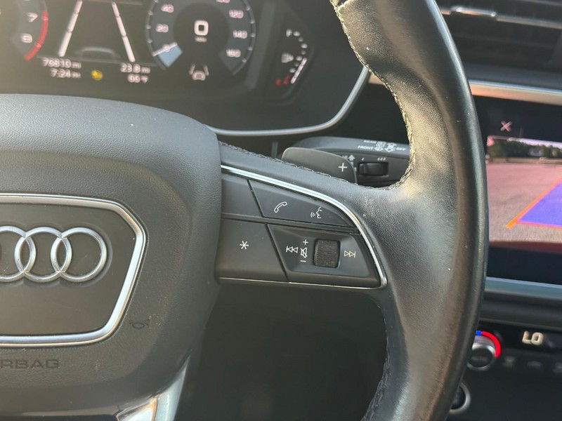 Audi Q3 Vehicle Image 23