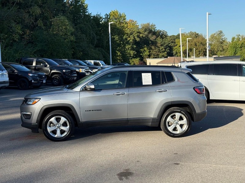Jeep Compass Vehicle Image 03