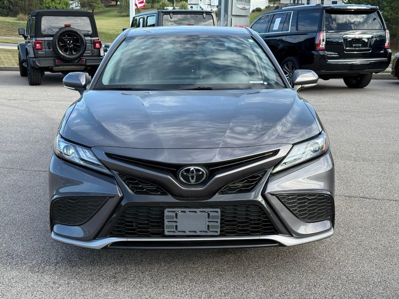 Toyota Camry Vehicle Image 12