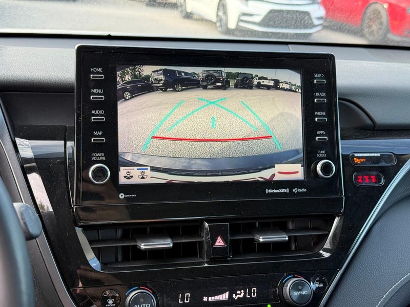 Toyota Camry Vehicle Image 25