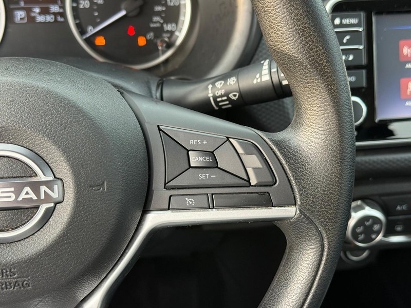 Nissan Kicks Vehicle Image 22