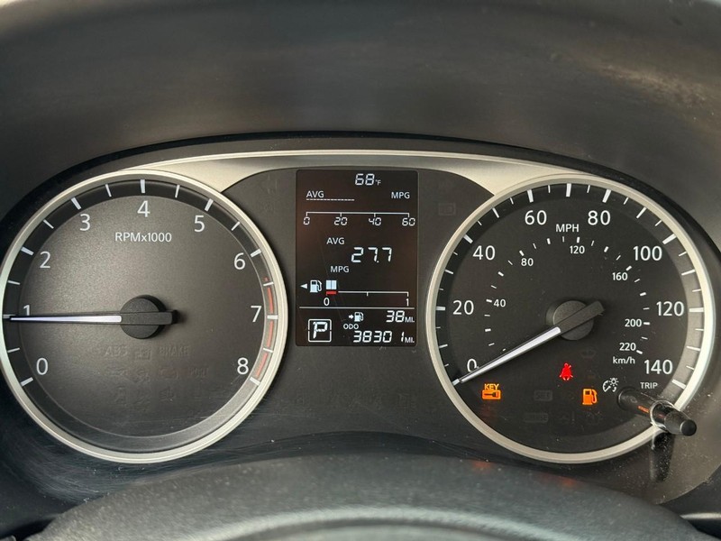 Nissan Kicks Vehicle Image 23
