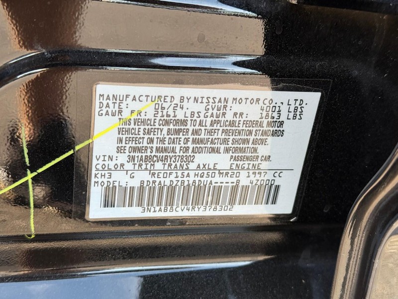 Nissan Sentra Vehicle Image 27