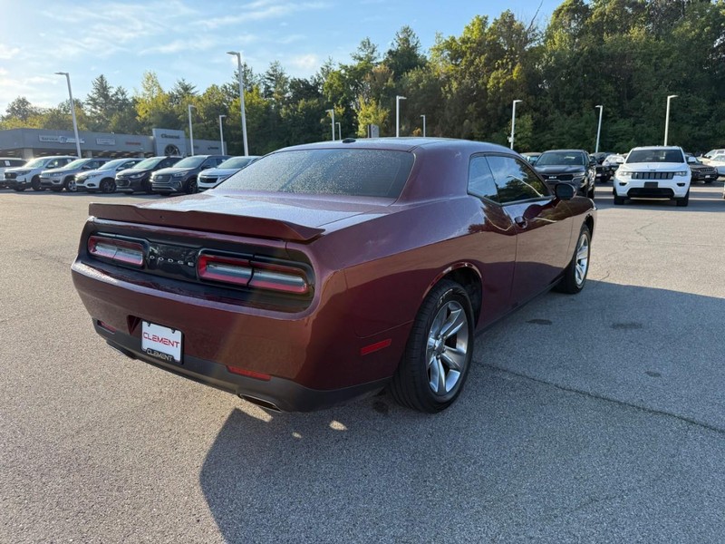 Dodge Challenger Vehicle Image 09