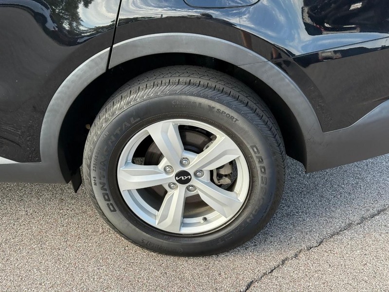 Kia Sorento Vehicle Image 05