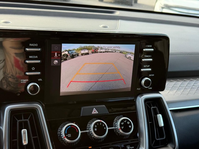Kia Sorento Vehicle Image 23
