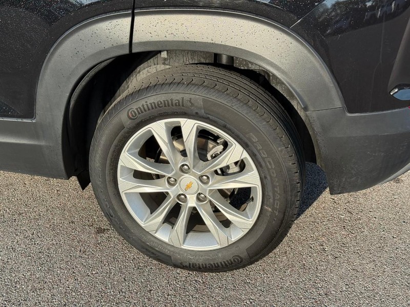 Chevrolet TrailBlazer Vehicle Image 05