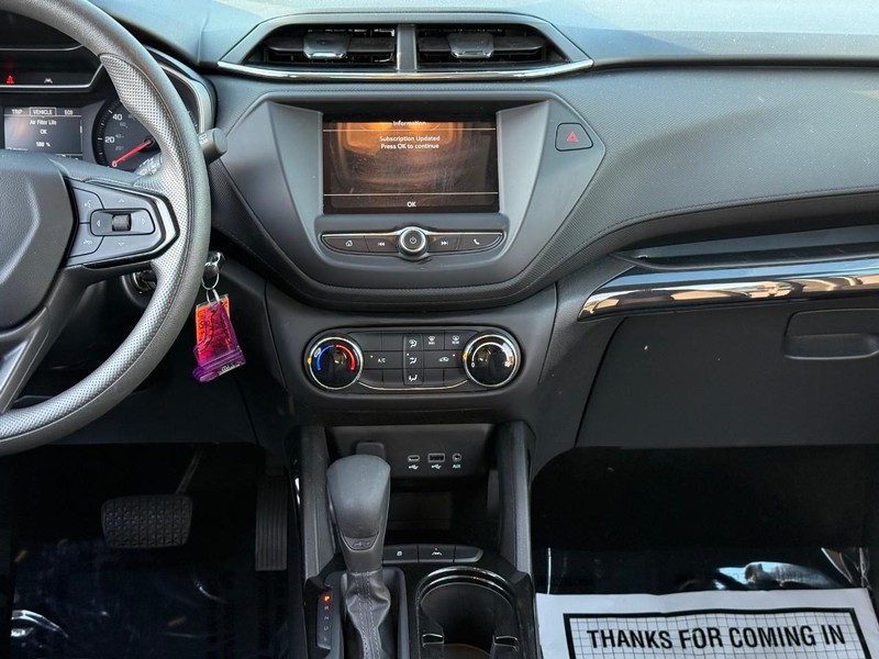 Chevrolet TrailBlazer Vehicle Image 17
