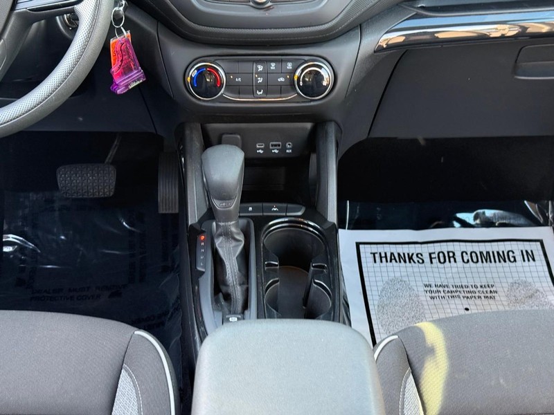 Chevrolet TrailBlazer Vehicle Image 18